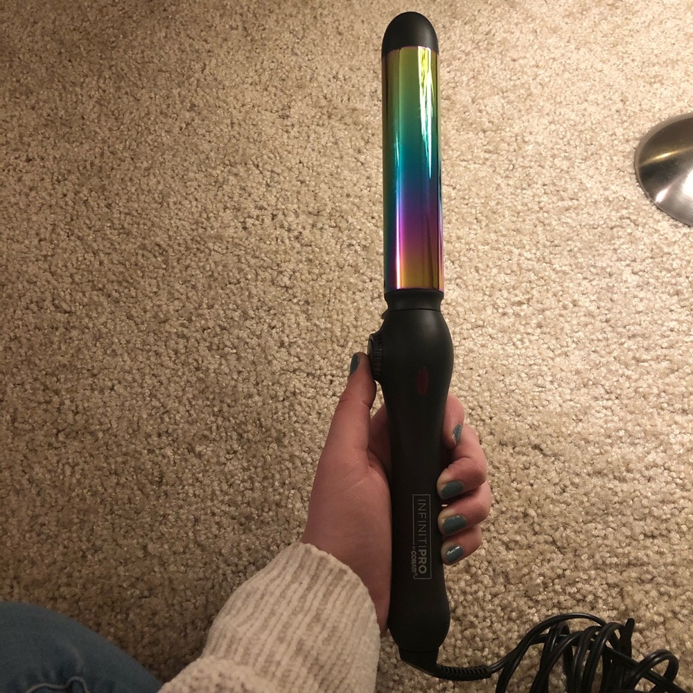 Infiniti Pro 1 1/4 inch Rainbow Curling Wand